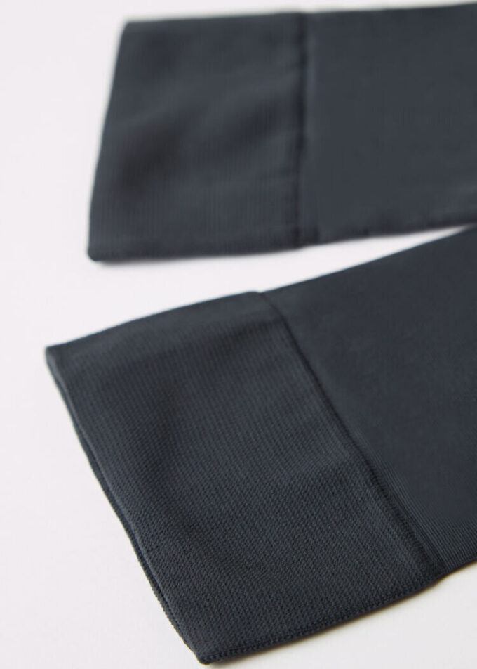 30 denier halvgenomskinliga knästrumpor i Microfiber