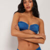 Bandeau-bikinitopp i glansig satin