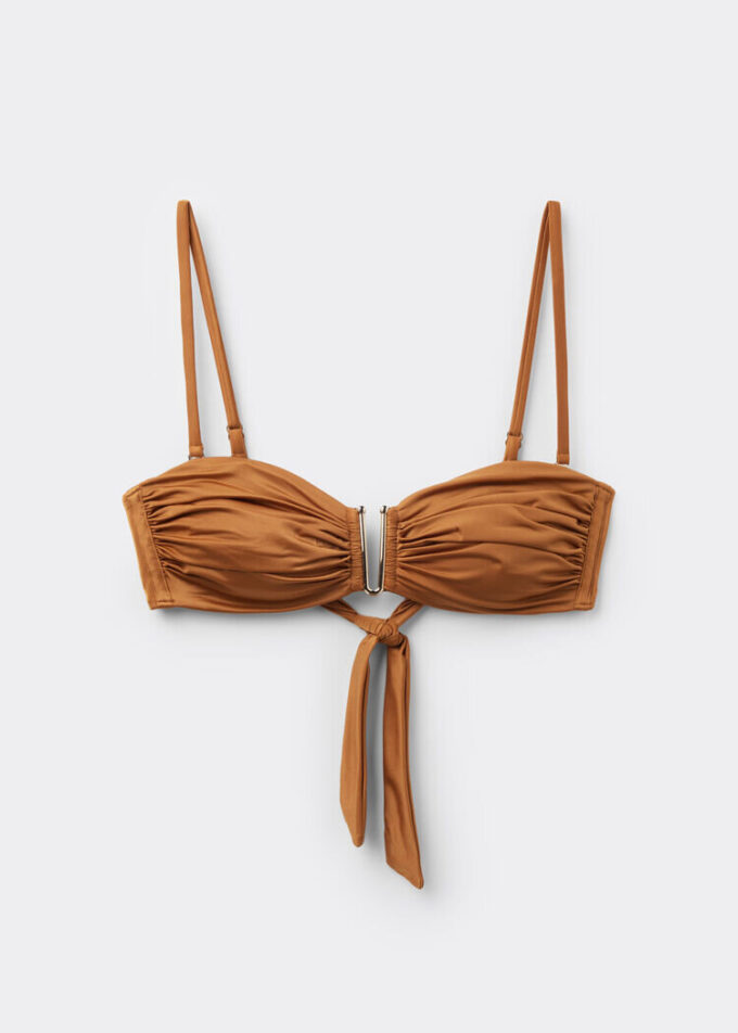 Bandeau-bikinitopp i glansig satin
