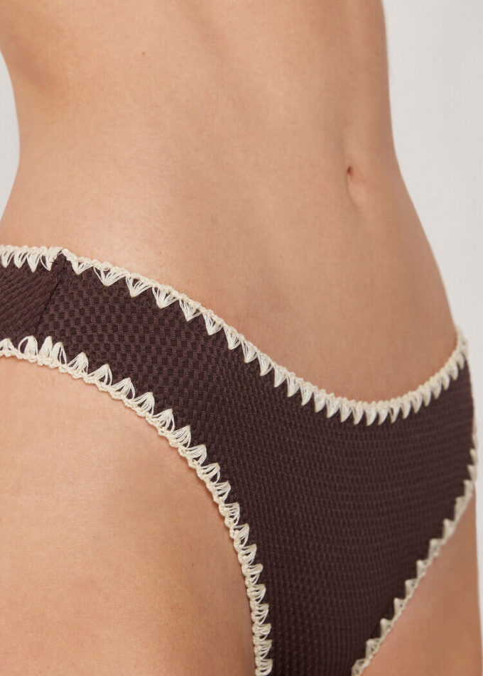 Bikinibotten Bicolor Embroidery