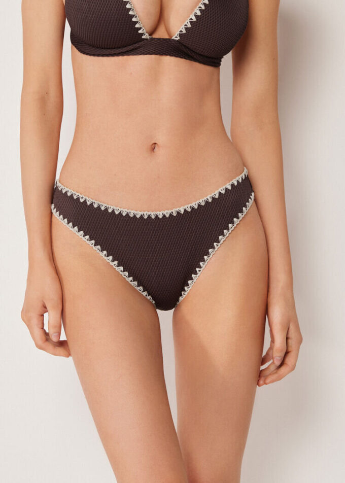 Bikinibotten Bicolor Embroidery