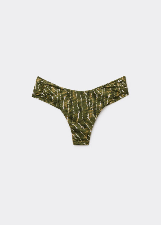 Brasilianska bikinitrosor i naturlig tie-dye