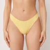 Brasilianska bikinitrosor med krusade vågor Brasilianska bikinitrosor med krusade vågor