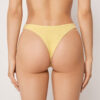 Brasilianska bikinitrosor med krusade vågor Brasilianska bikinitrosor med krusade vågor