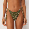 Brasilianska bikinitrosor med naturlig tie-dye