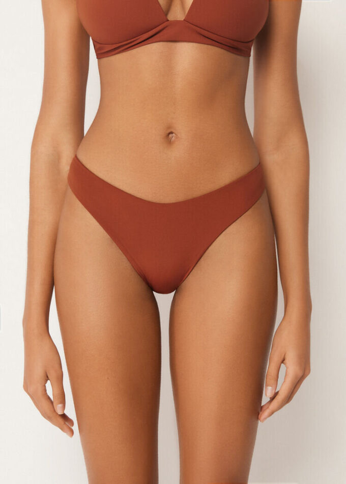 Brasilianska bikinitrosor med premiumpassform Brasilianska bikinitrosor med premiumpassform