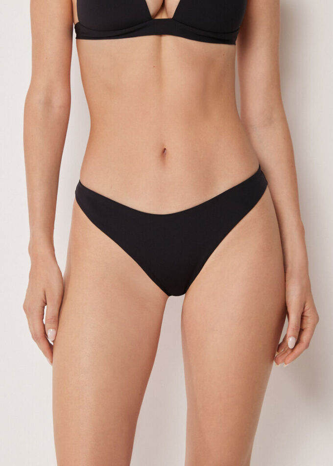 Brasilianska bikinitrosor med premiumpassform Brasilianska bikinitrosor med premiumpassform