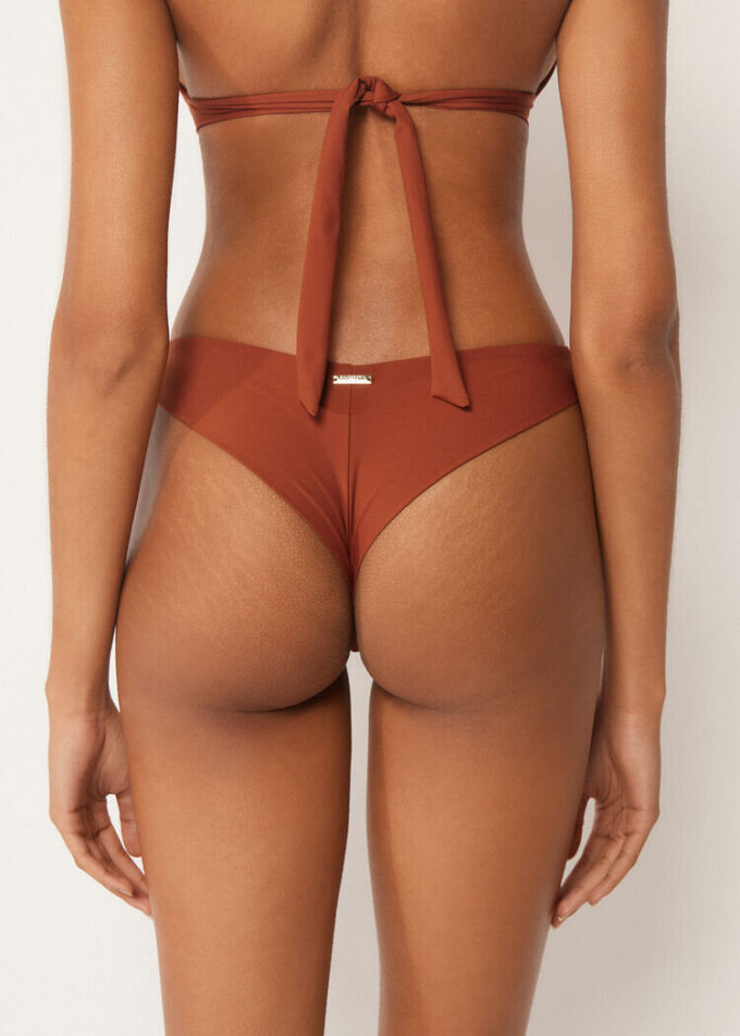 Brasilianska bikinitrosor med premiumpassform Brasilianska bikinitrosor med premiumpassform