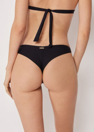 Brasilianska bikinitrosor med premiumpassform