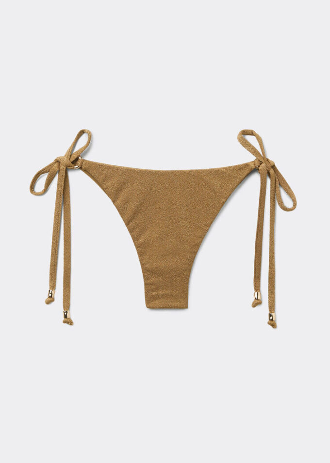 Brasilianska bikinitrosor med snörning och sofistikerad glans Brasilianska bikinitrosor med snörning och sofistikerad glans