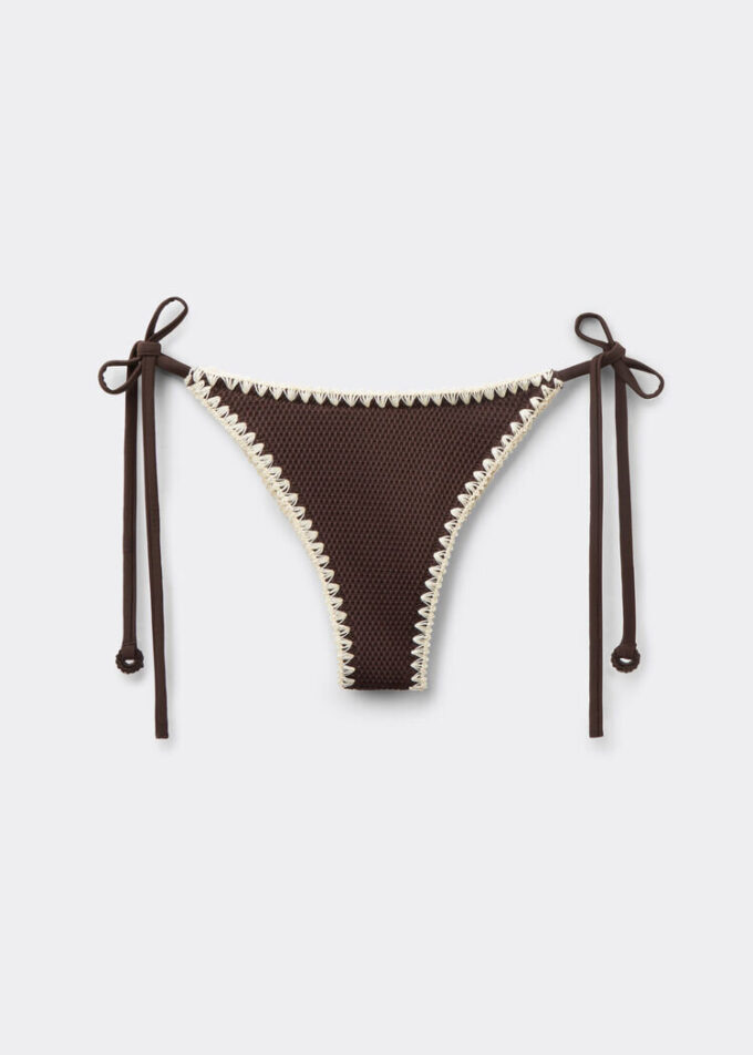 Brasilianska bikinitrosor med tvåfärgat broderi