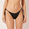 Brasilianska bikinitrosorbottnar Indonesia Brasilianska bikinitrosorbottnar Indonesia