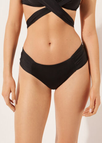 Draperad bikinibotten Indonesia
