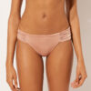 Draperad Brasilia-bikinitrosor i glänsande satin Draperad Brasilia-bikinitrosor i glänsande satin