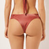 Draperad Brasilia-bikinitrosor i glänsande satin Draperad Brasilia-bikinitrosor i glänsande satin