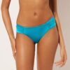 Draperad Brasilia-bikinitrosor i glänsande satin Draperad Brasilia-bikinitrosor i glänsande satin