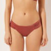 Draperad Brasilia-bikinitrosor i glänsande satin Draperad Brasilia-bikinitrosor i glänsande satin