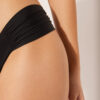 Draperad brasilianska bikinitrosor från Indonesia