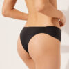 Draperad brasilianska bikinitrosor från Indonesia