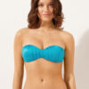 Graderad vadderad bandeau-bikinitopp i glänsande satin