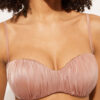 Graderad vadderad bandeau-bikinitopp i glänsande satin