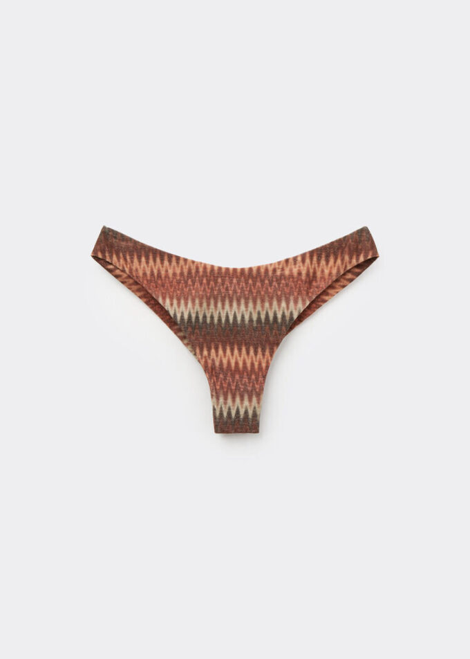 Guldfärgade brasilianska bikinitrosor med chevronmönster Guldfärgade brasilianska bikinitrosor med chevronmönster
