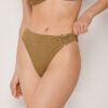 Högmidjad Brasilia-bikinitrosor med sofistikerad glans Högmidjad Brasilia-bikinitrosor med sofistikerad glans