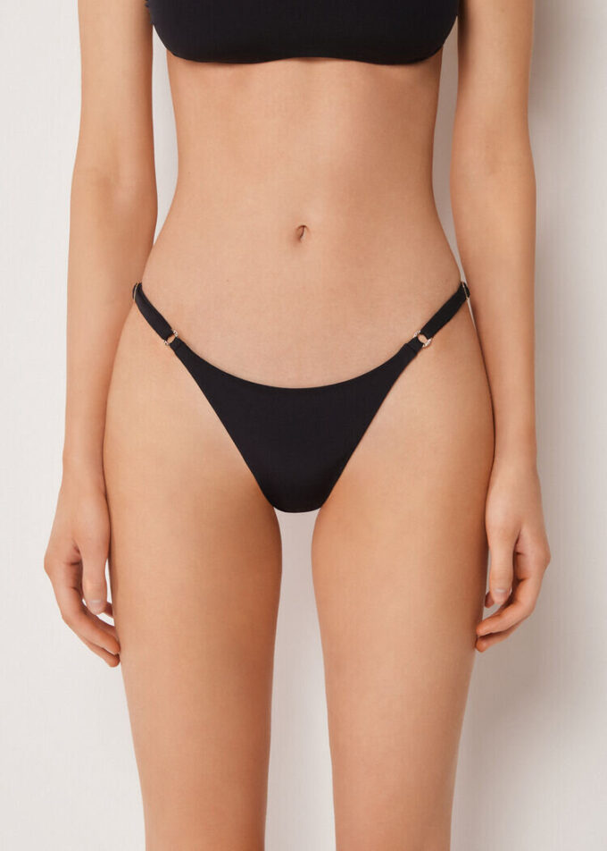 String-bikinitrosor i brasiliansk stil Premium Fit String-bikinitrosor i brasiliansk stil Premium Fit
