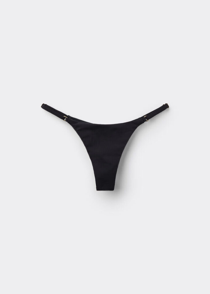 Stringtrosor med bikiniunderdel Premium Fit Stringtrosor med bikiniunderdel Premium Fit