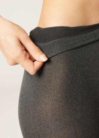 Täckande, matta Thermal-strumpbyxor